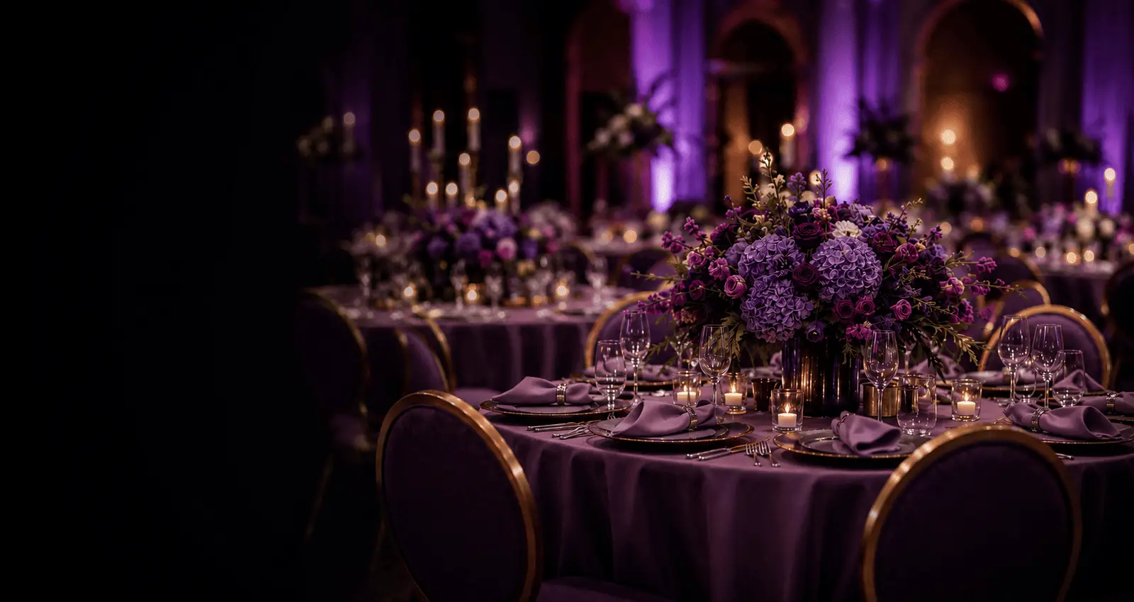 Guests connecting at a premium Oraios event